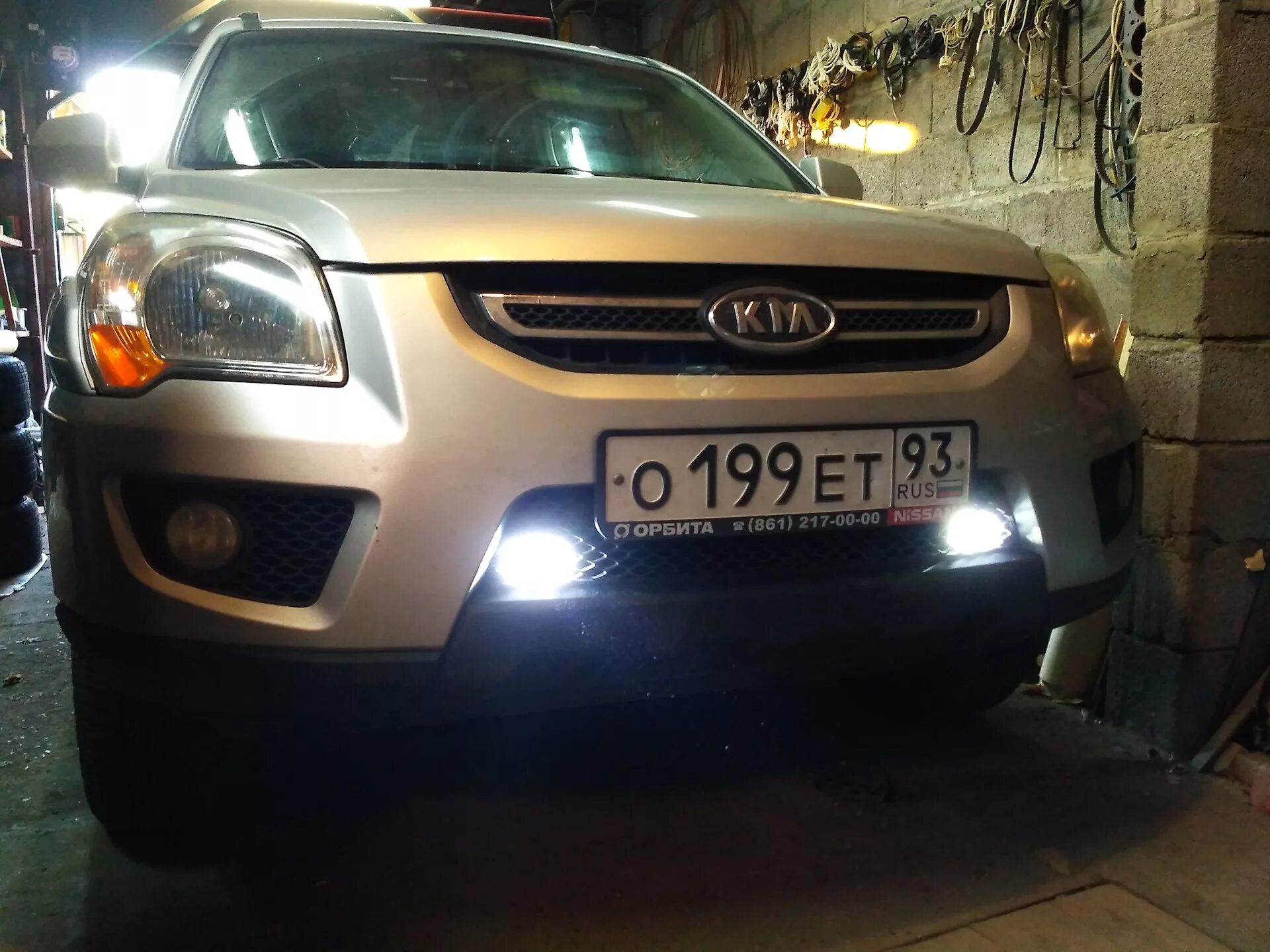 Киа Спортейдж 2 DRL. Ходовые огни на Киа Спортейдж 2. ДХО для Kia Sportage 2. Дневные ходовые на Киа Спортейдж 2.