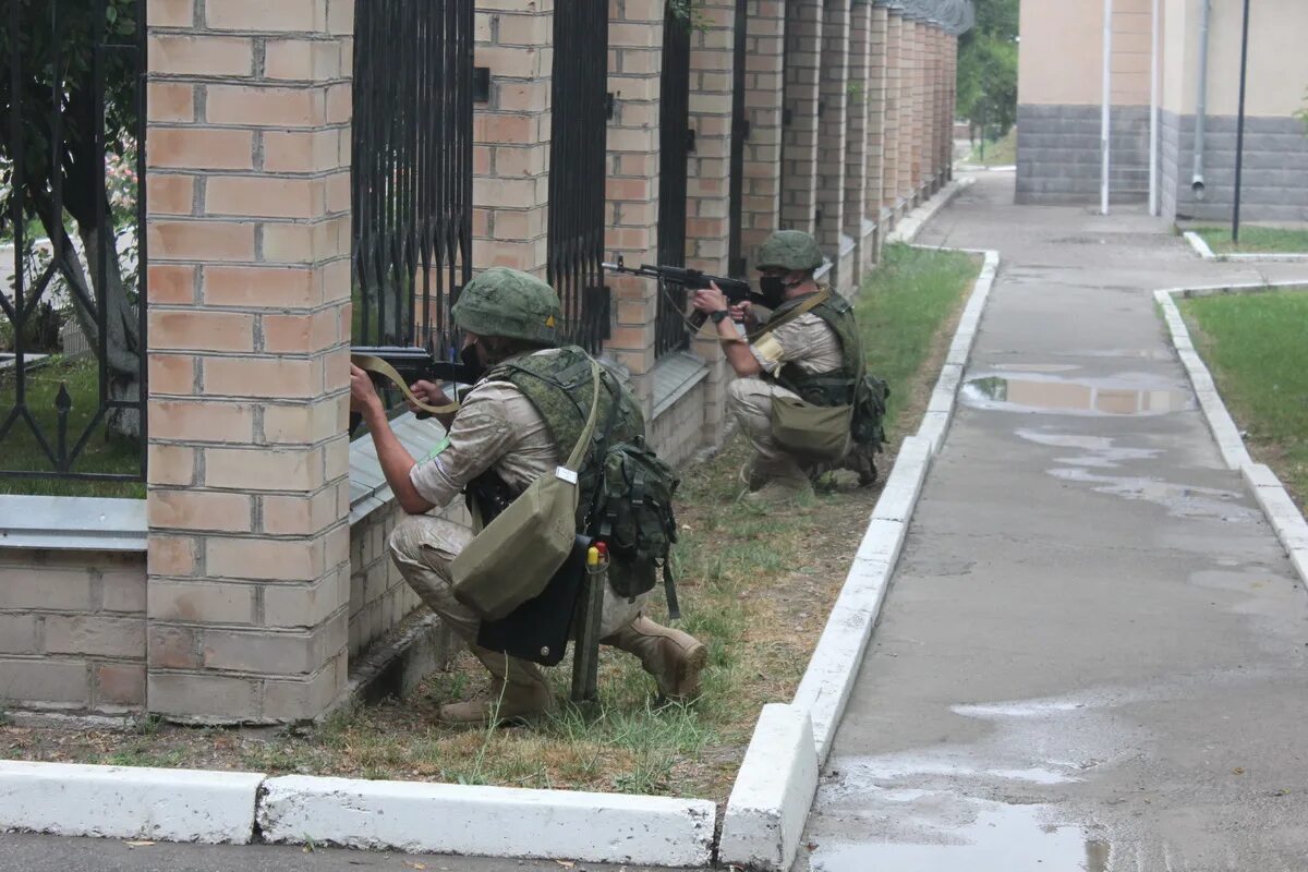 Кант военный городок. Кант Киргизия военный городок. Мелитополь военный городок.