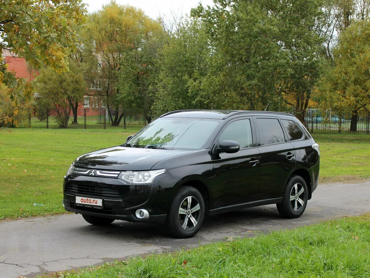 Митсубиси Аутлендер 3 черный. Nissan Outlander 2014. Митсубиси Аутлендер 3 2012 черный. Mitsubishi Outlander 146 л.с.