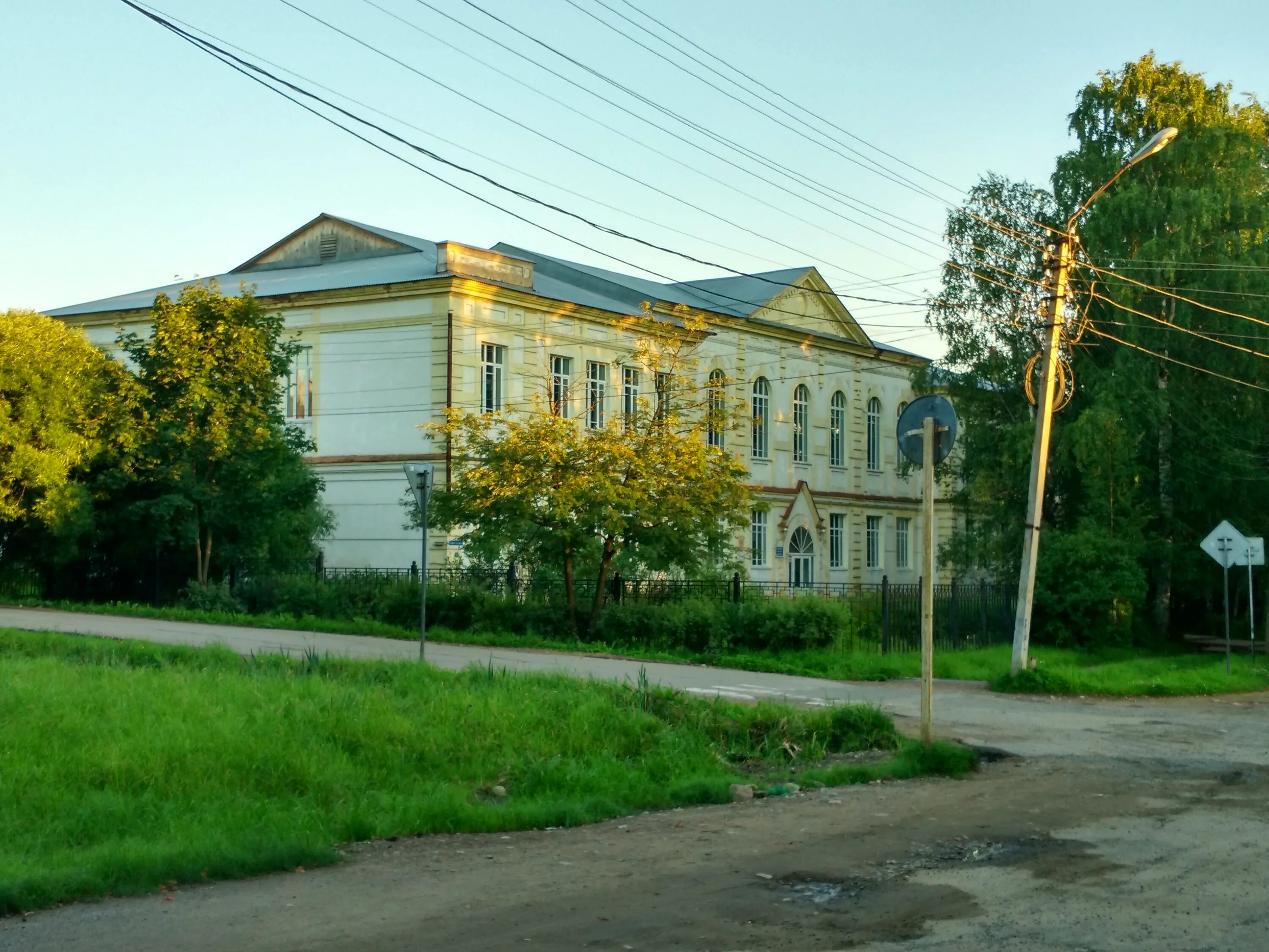 Сош 1 вытегра. Вытегра гимназия. школа 2 вытегра. вытегра советский проспект. николаевская гимназия вытегра.