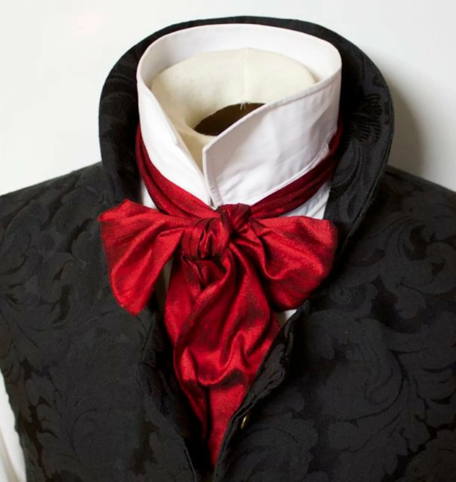 Пушкин платок. Ascot Cravat. Викторианский аскот галстук. Cravat галстук 17 век. Галстук аскот Викторианская эпоха.