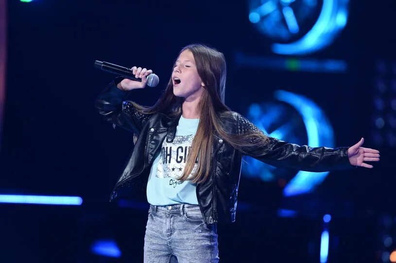 The voice kids france 2023. Voice Kids. Роксана голос дети. Платье Джамалы Voice Kids. Тренеры the Voice Kids.