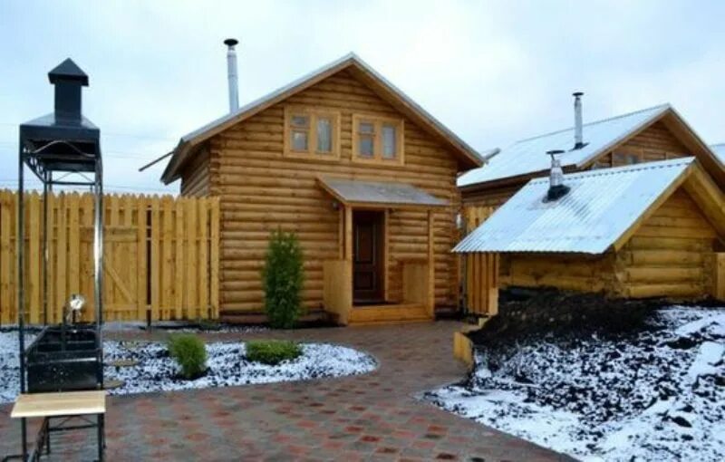 Баня деревенька. Пир пар баня казань. Банный комплекс из бруса. Сауна на шоссейной оренбург. Банный комплекс казань.