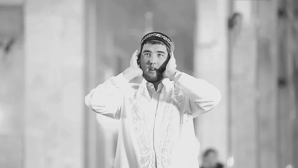 Азан поет. Самый красивый азан. Азан музыкальный. Красивый азан в мире. Азан.