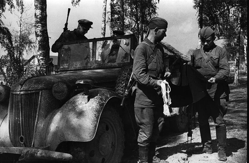 Август 1941. Великие луки 1941 август. фото великие луки август 1941.