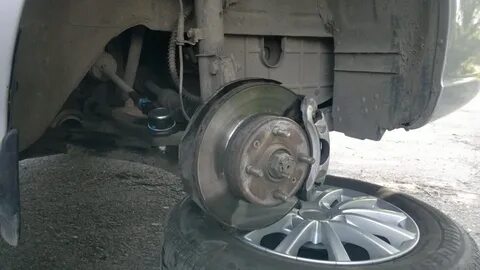 Скрипит колесо при повороте