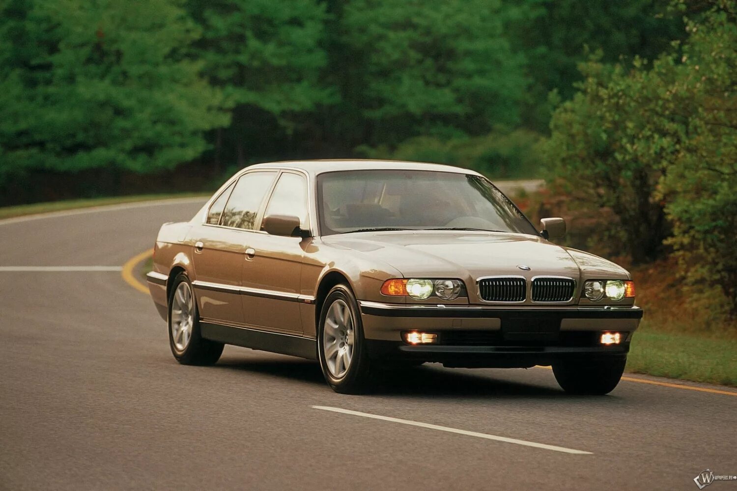 БМВ 7 2000. BMW 7 Series 2000. BMW e38 2000. BMW 7er e38.
