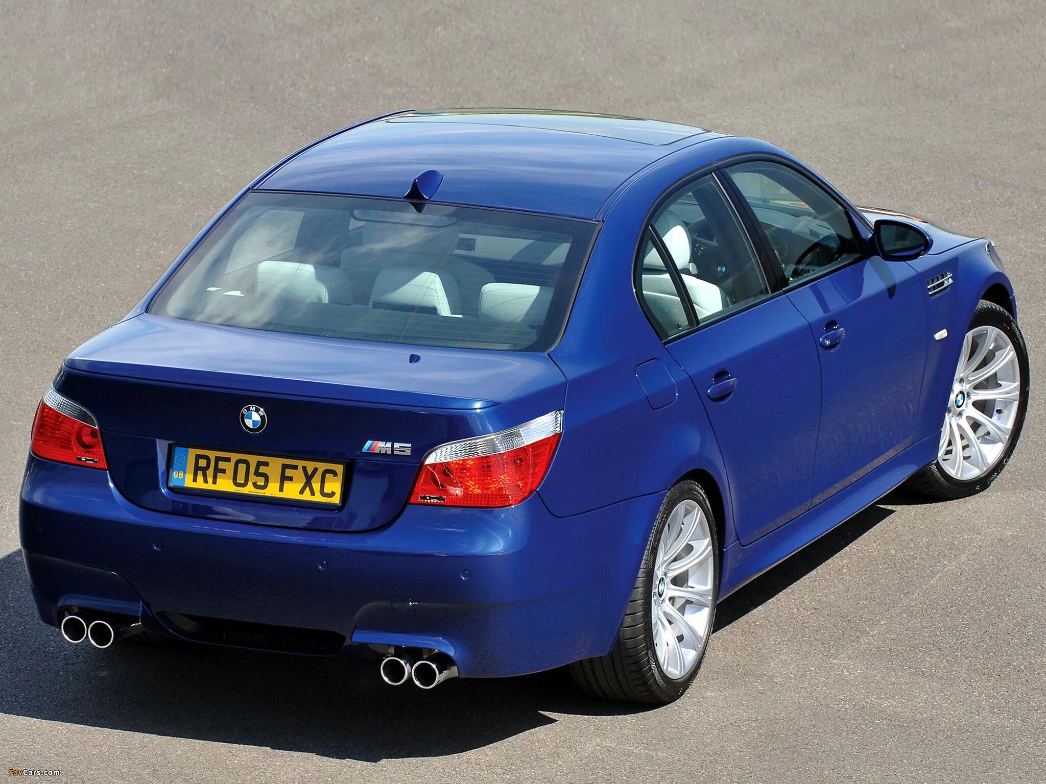 Бмв е60 спереди. Bmw e60 520i. Bmw 5 e60. Bmw 5 e60 2005. Bmw m5 e60.