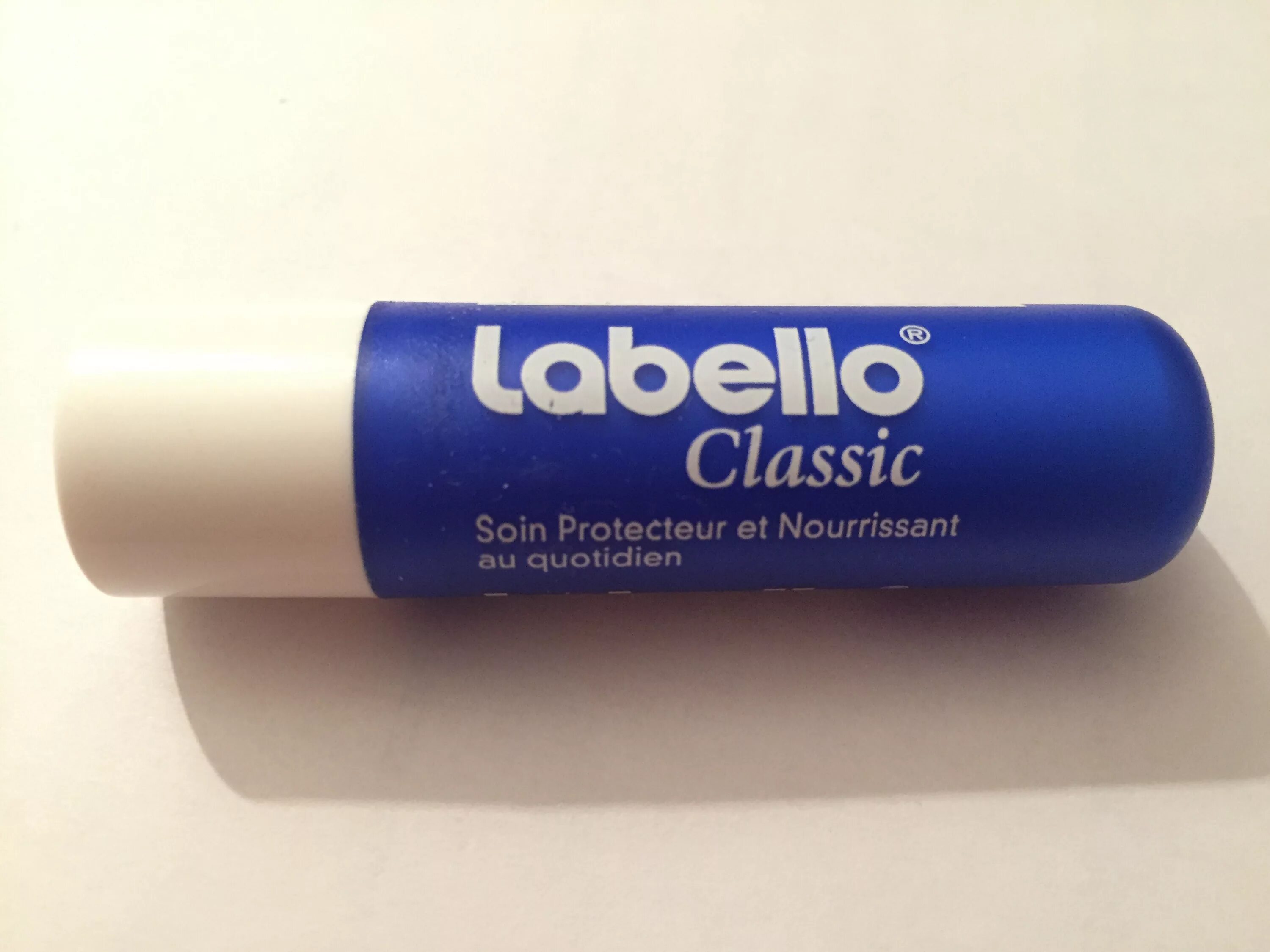 Labello. Labello гигиеническая помада.