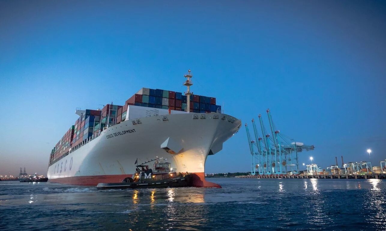 Vistula maersk судно. Южная корея контейнеры. Big shipping. Хендэ мерчант марин. Контейнеровоз "макс ульрих".