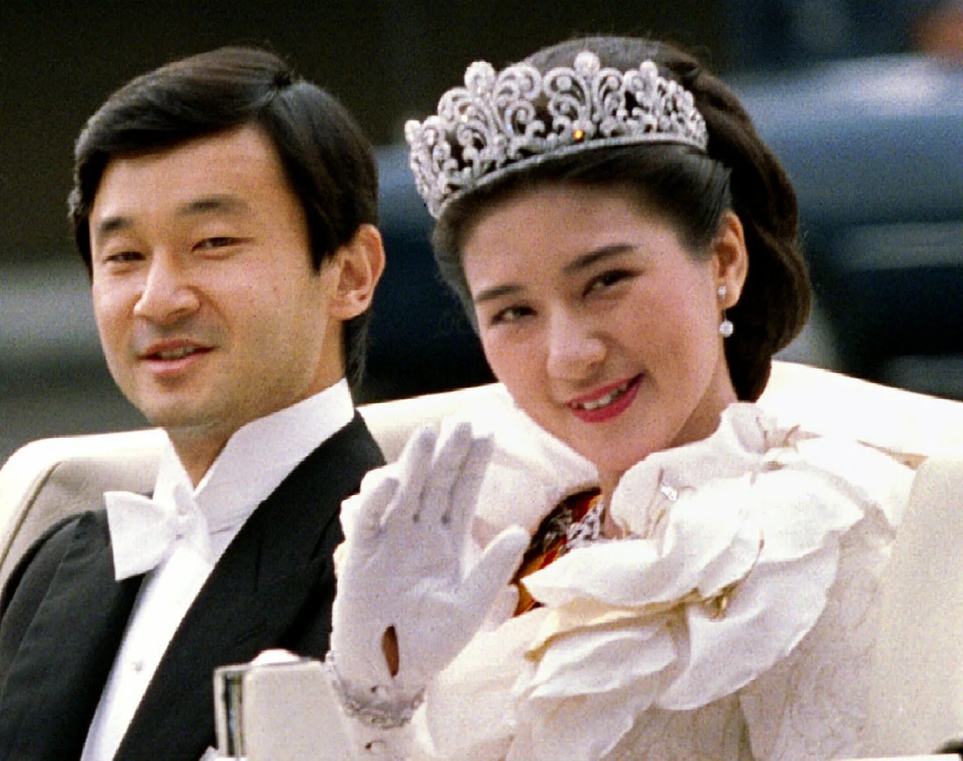 Японская жена 2004. Нарухито Император Японии. Акихито Император Японии. Принц Нарухито. Императрица Японии Масако.