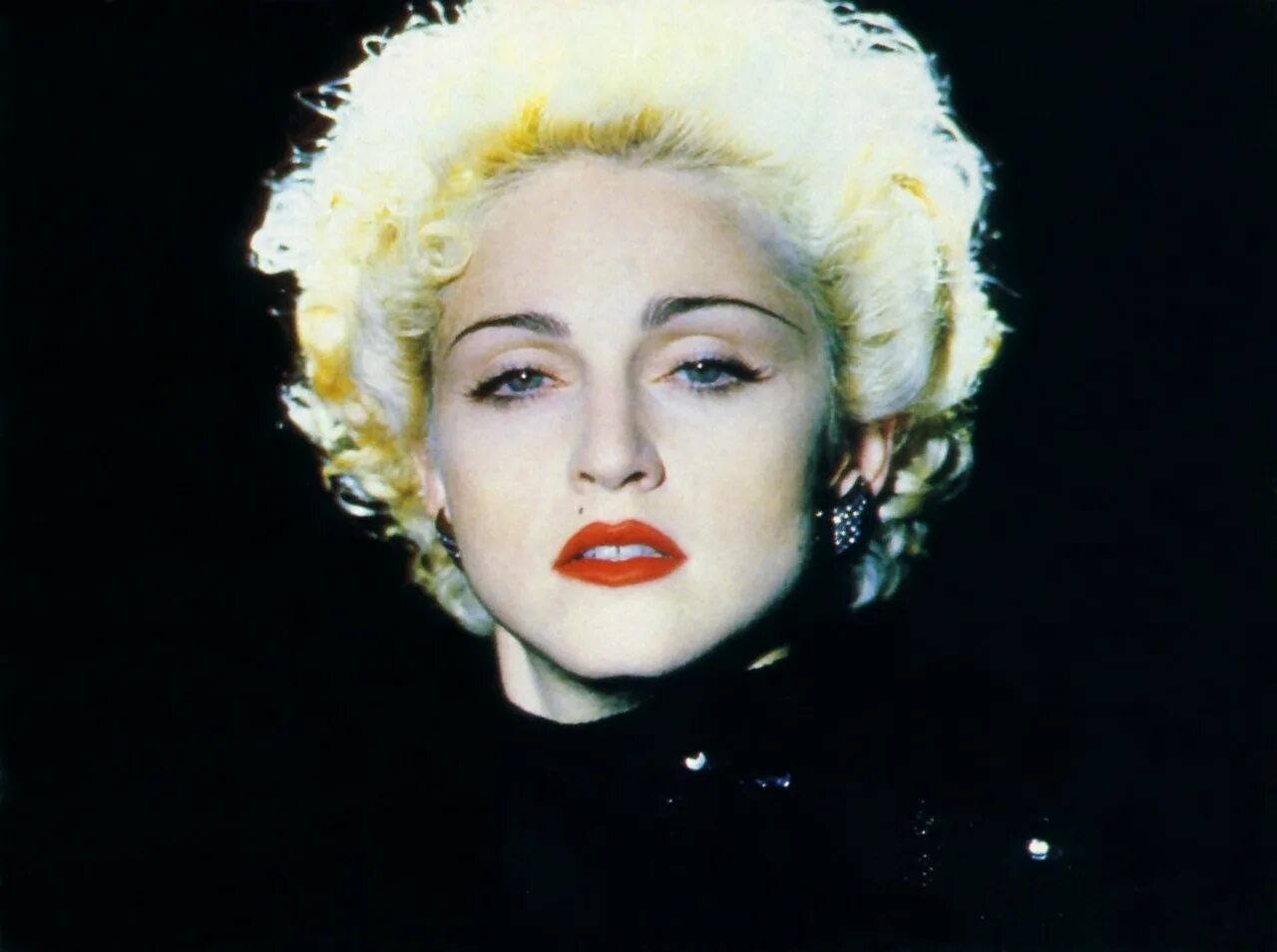 Madonna 1990. Мадонна 1990-е. Madonna 80s. Мадонна певица в молодости. Мадонна 1990.
