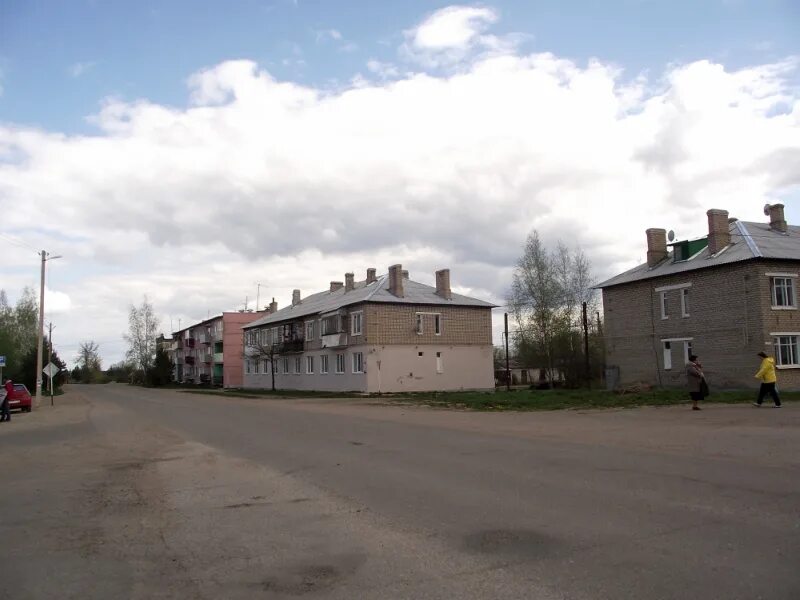 Поселок Локня Псковская область. Локня Псковской области улица Первомайская. Псков Локня достопримечательности. Деревня Локня Псковская область. Бежаницы псковская область погода на 10 дней