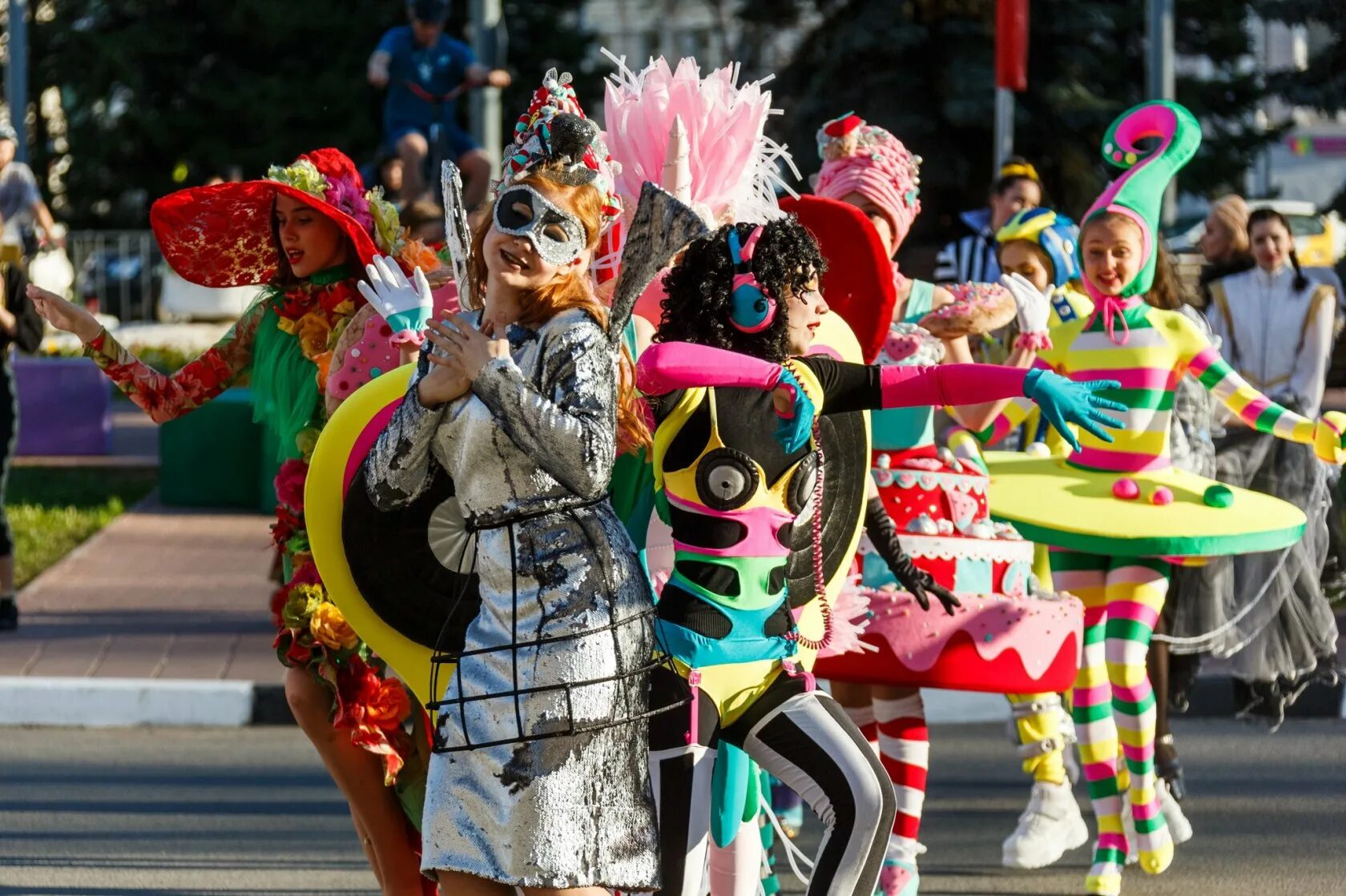 Фестиваль мята 2022. Саммер фест. Фестиваль будущее театральной россии ярославль 2021. Национальный фестиваль в россии. Цветение маральника праздник.