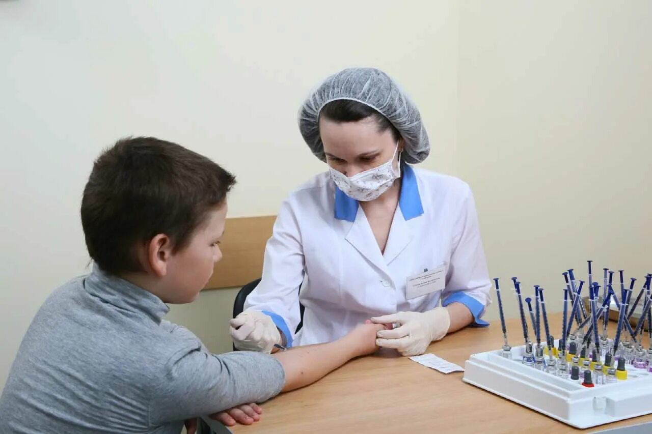 Аллерголог детский таганрог. Консультация аллерголога. аллерголог-иммунолог детский. детский врач аллерголог. иммунотерапия у детей.