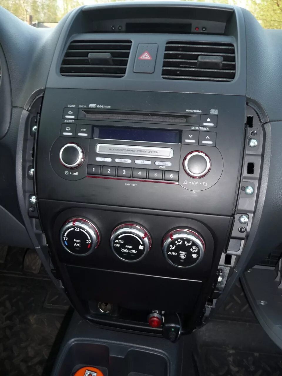 Как снять магнитолу на сузуки сх4 Запись 01. Замена штатной магнитолы Suzuki SX4 (2G), 1,6 л, 2019 года своими р