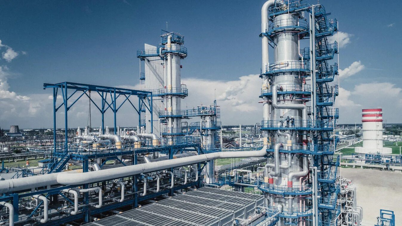 Крупные предприятия обеспечивающие. Таиф город саудовская. Химический завод. Невинномысск химический завод. Вентиляция на заводе.