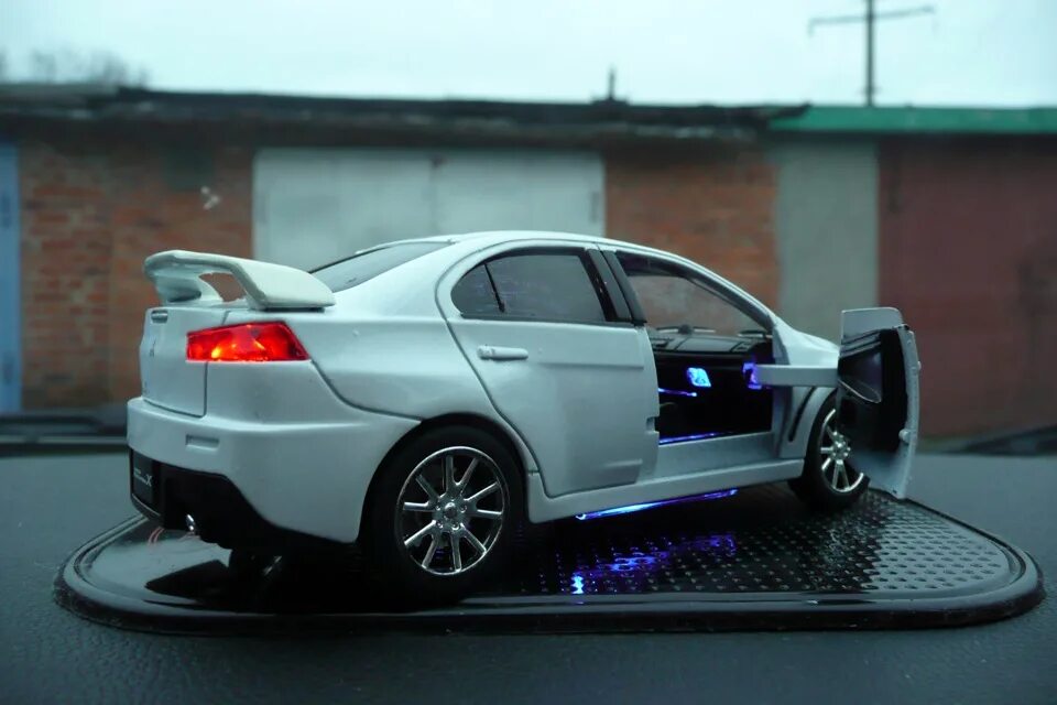 Поменять митсубиси лансер 10. Ralliart mitsubishi lancer 10. Лансер 10 обвес зодиак. Торпеда митсубиси лансер 10. 8 2008.