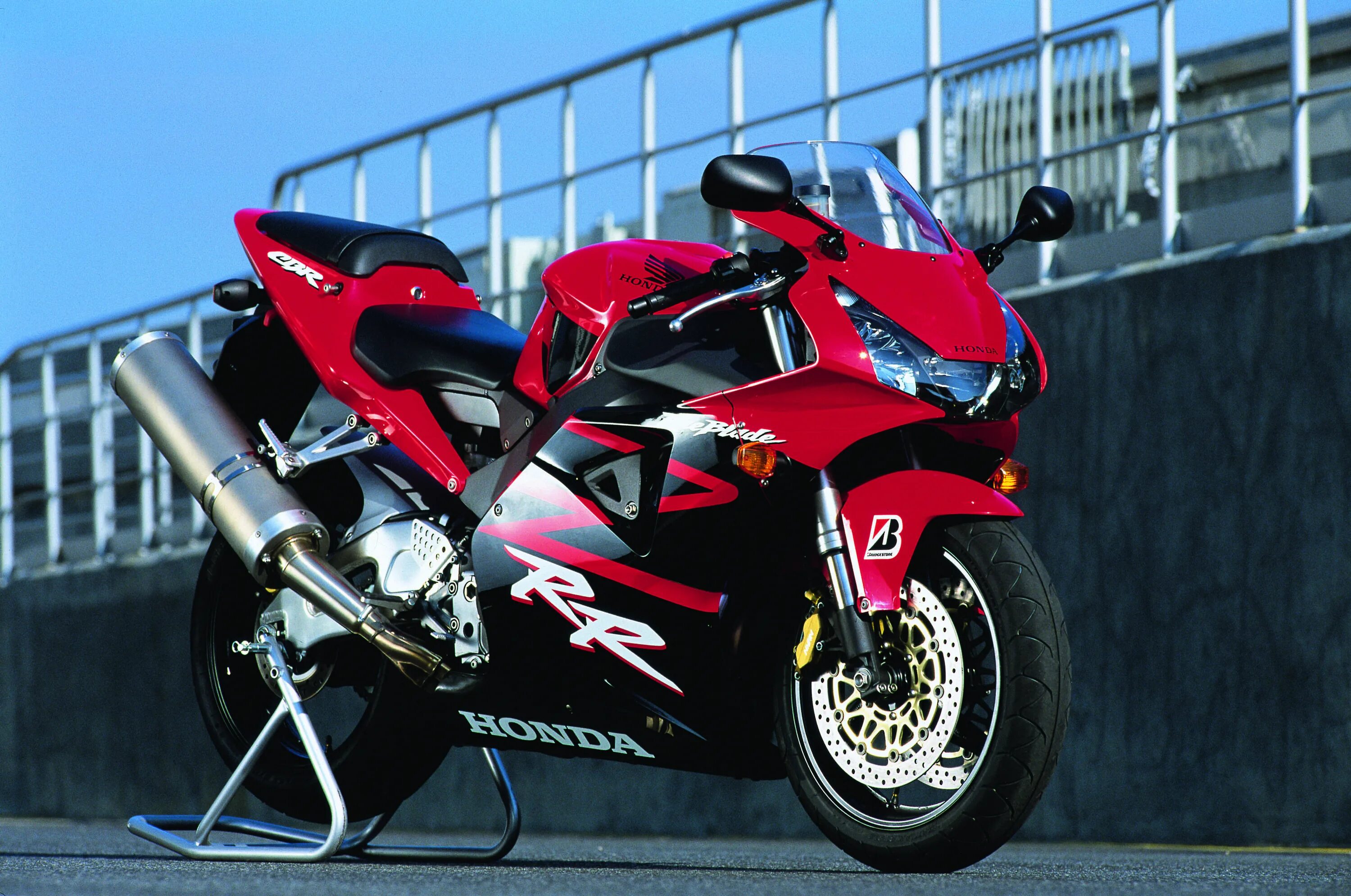 Honda 954. Honda CBR 954rr Fireblade. Honda CBR 954 RR. Honda 954 Fireblade. CBR 954 RR Fireblade.