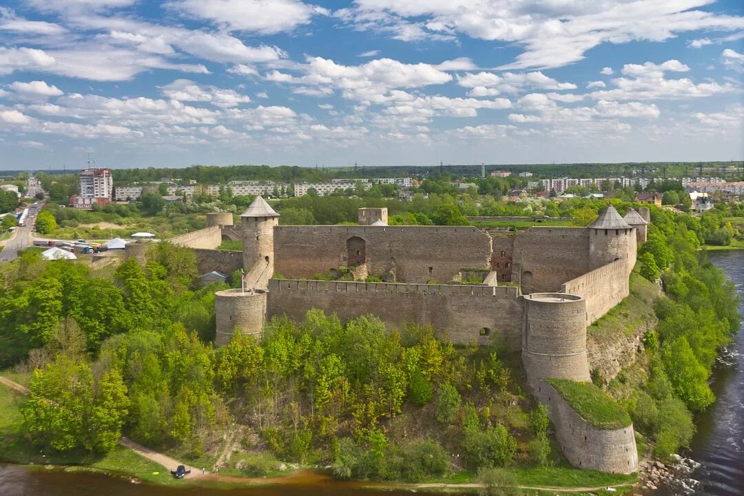город передней. город передней. ивангородская крепость достопримечательности. самара (город). город передней.