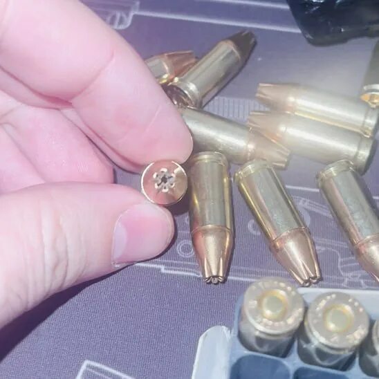 патроны акбс 10х28 дореформенные вес. оружейная гильза маркировка 12 калибр. можно ли продавать патроны. патрон sk 22lr lapua magazine 500шт. 9x19 luger гильза.