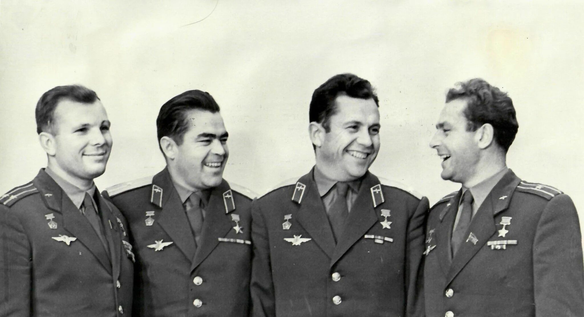 Первый отряд советских космонавтов. Гагарин в отряде Космонавтов. Отряд Космонавтов 1960.