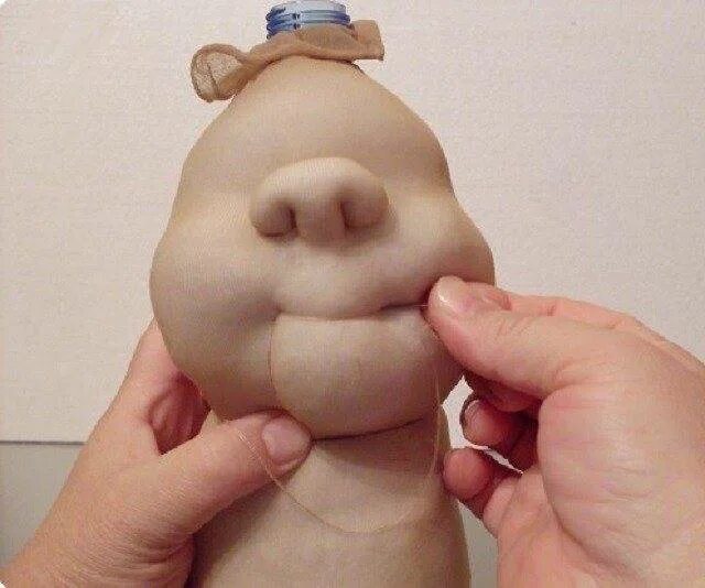 Как сшить куклу из капроновых колготок. Мастер клаас куклы из капроновых чулков. куклы из поролона и колготок. кукла из синтепона и колготок мастер класса. куклы из капрона пошагово.