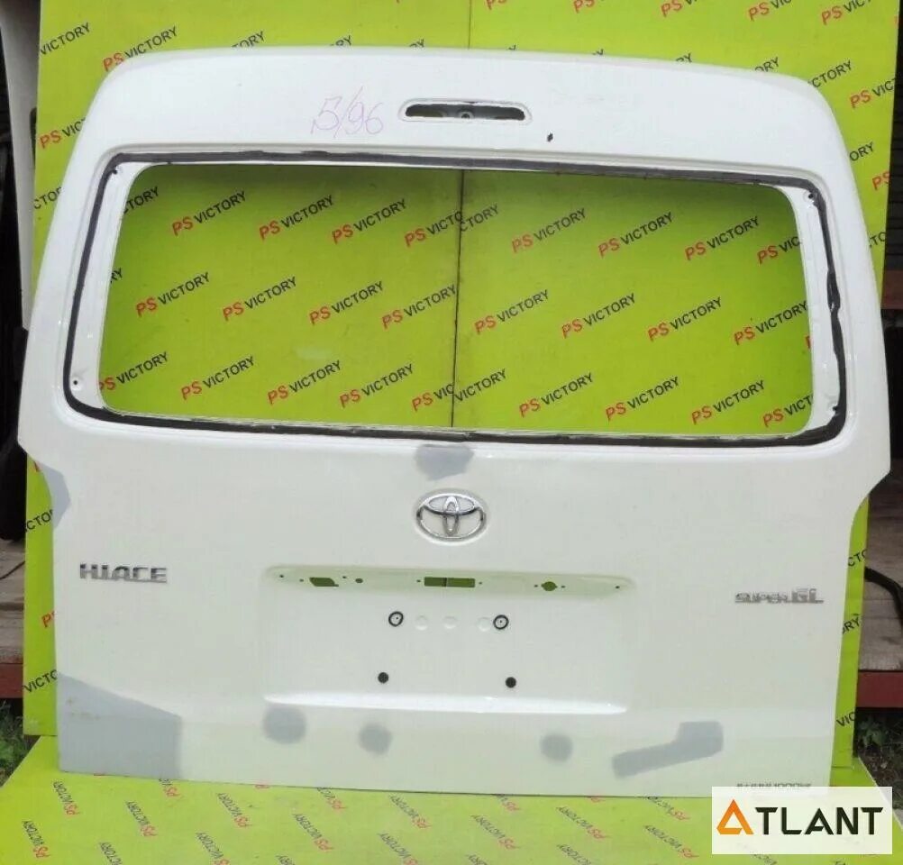 Toyota hiace vch16. Тойота хайз гбо. Задняя дверь тойота гранвия. Задняя дверь на тойоту хайс. Тойота региус айс.