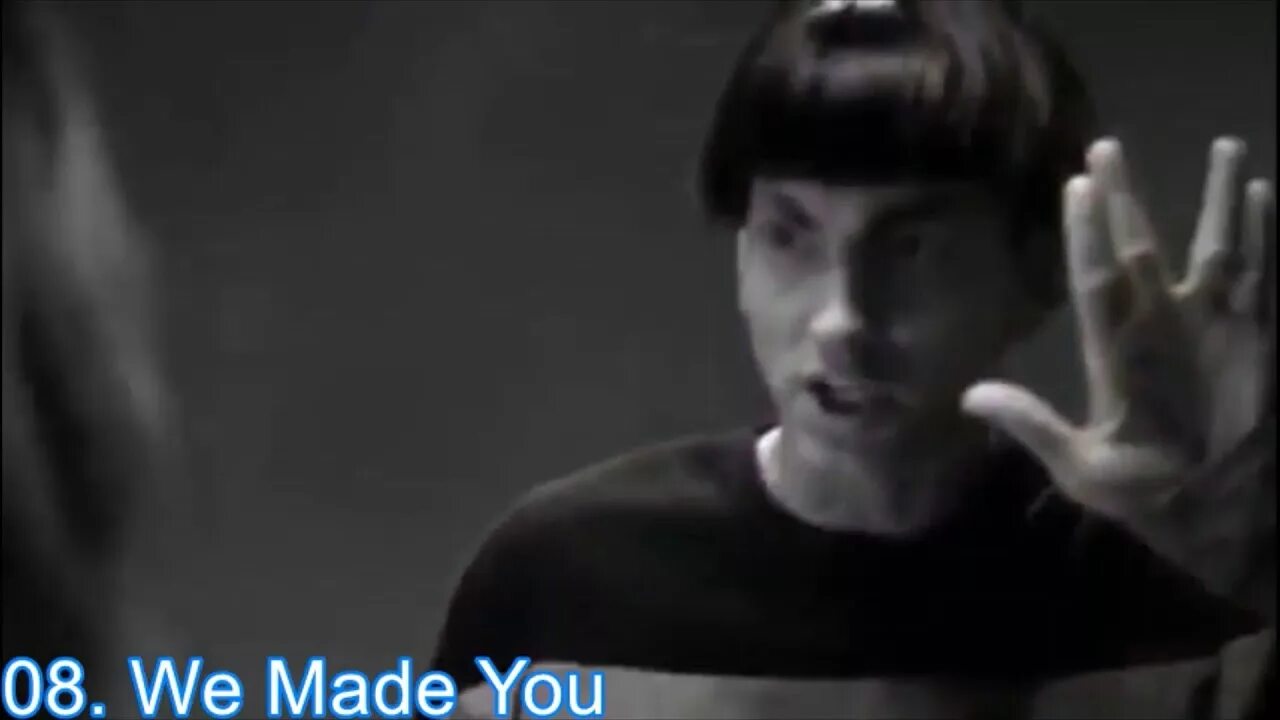 Песня we made you. Rockstar eminem. eminem we made you. eminem we made you актрисы. эминем рокстар фото с клипа.