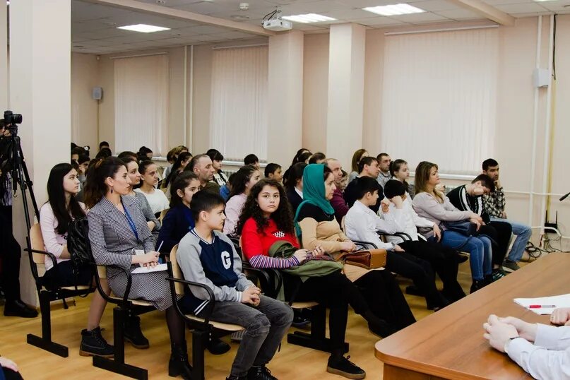 Организация нур. Аманат пресс конференция. Noor логотип. Роо нур логотип. Организация нур.