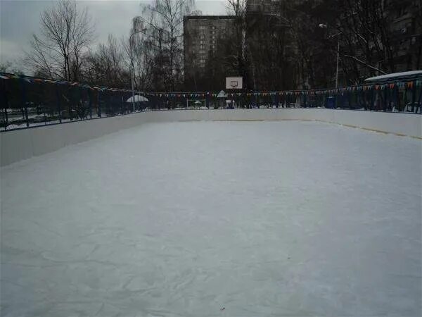 Каток на Московском тракте. Каток с натуральным льдом, Москва, осенний бульвар, 16, корп. 2. Наставников 14 корп.1 каток. Москвы на улице Липецкая, 14, с. 1. Каток бу россия