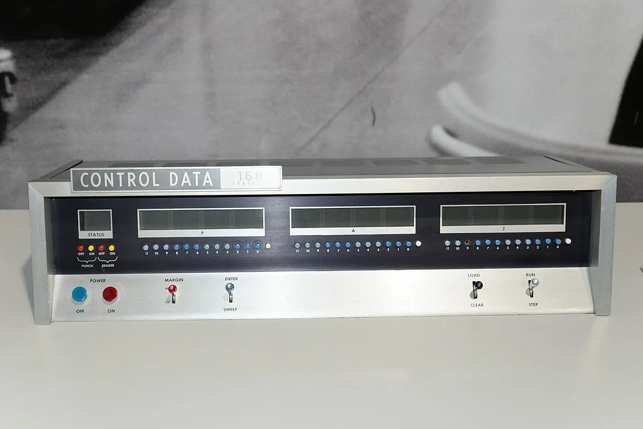 CDC 6000 Series. Control data Corporation система Plato. Фирма data Corp. В 1964 году компания CDC (Control data Corporation) выпустила ма-шину 6600. Control дата