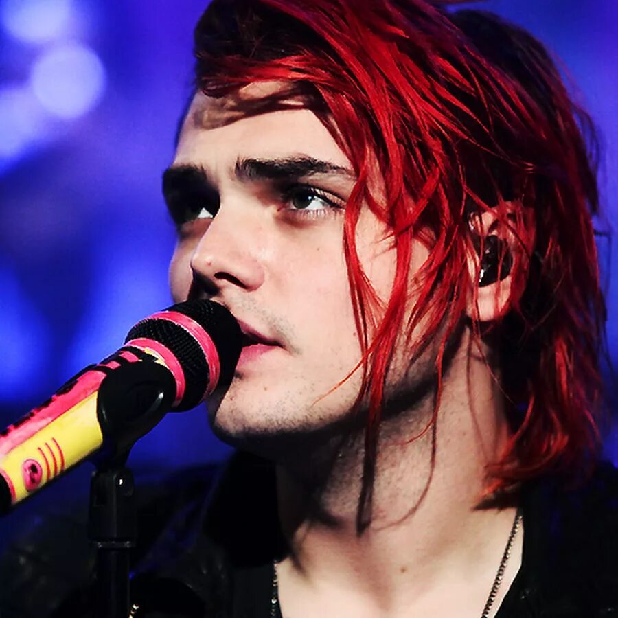 Уэй. Джерард уэй. my chemical romance джерард уэй. my chemical romance вокалист. джерард уэй 2025.
