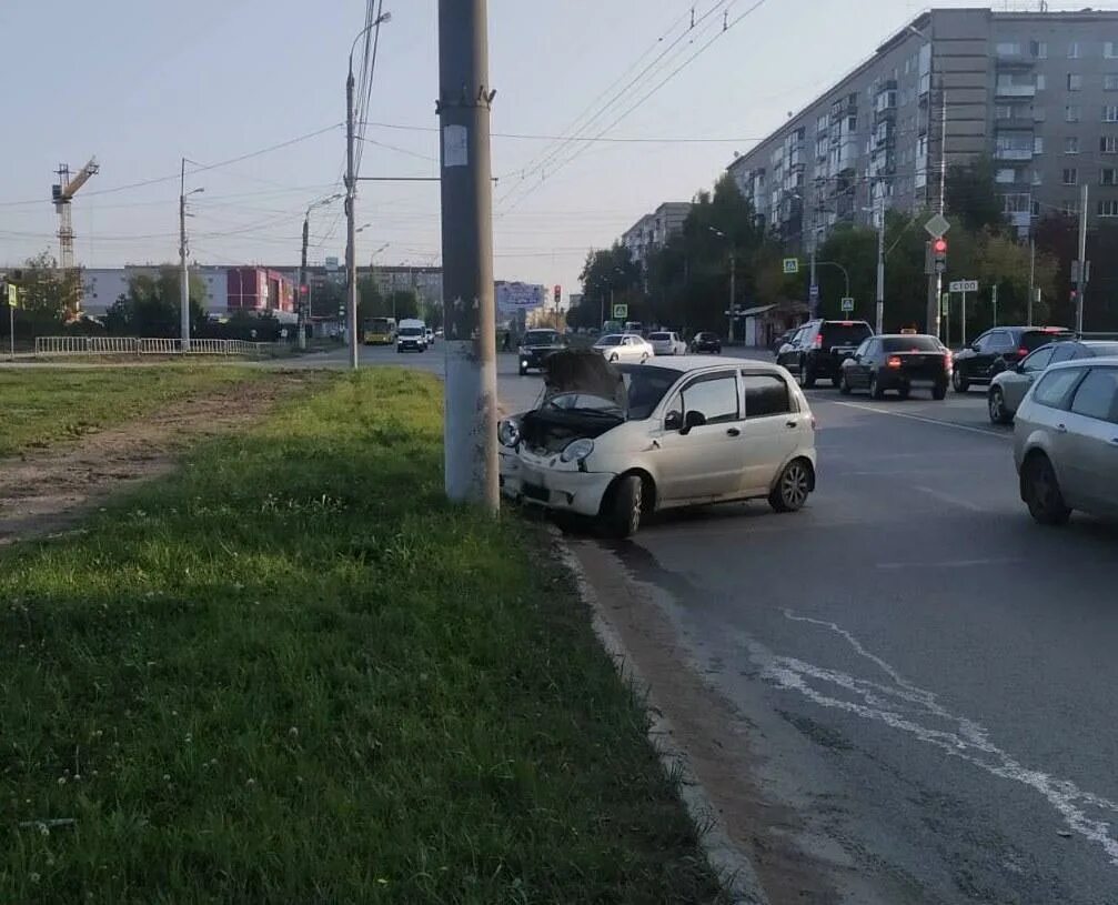 Люди в ижевске зимой. Климат ижевска. Ижевск понедельник. Авария на молодежной ижевск. Погода в ижевске сегодня.