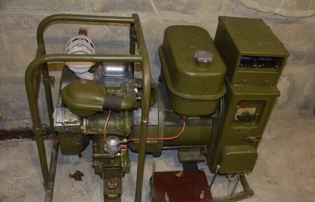 Ад 4 230 генератор дизельный. Генератор бензиновый военный аб-2-0/230-м1 2 квт. Электроагрегат бензиновый аб2 впм3. Генератор бензиновый аб4-т230-впм3-ж. Бензогенератор аб-8 8,0квт т-400м.