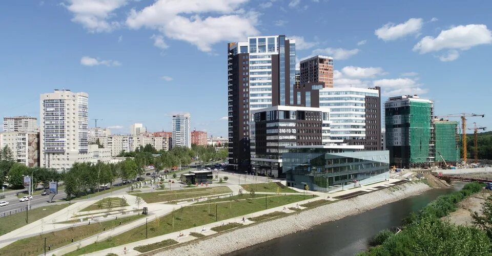Екатеринбург ул ткачей. Екатеринбург, ул. Екатеринбург, улица ткачей, 23. Ткачей 23 клевер парк. Жк клевер екатеринбург.