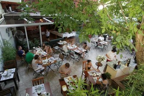 Garden suite hotel