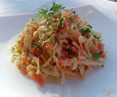 Салат капуста морковь колбаса копченая