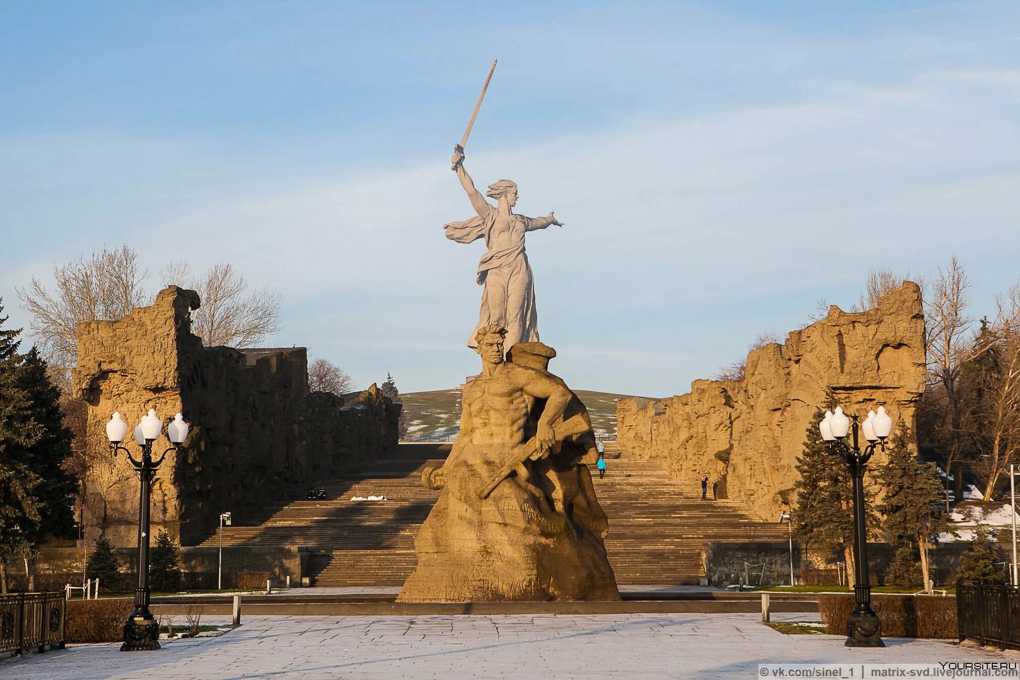 Мамаев Курган Волгоград. Волгоград мемориальный комплекс на Мамаевом Кургане. Мамаев Курган Сталинградская битва. Мамаев Курган Родина мать.