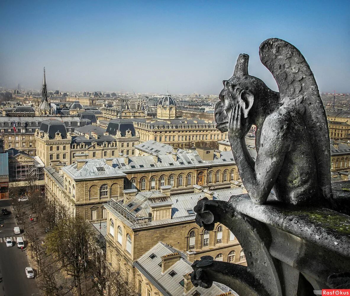 Гаргулья или горгулья. Тауэрский мост гаргульи. , памятник, статуя, горгулья. Скульптуры готика горгулья. Химера и горгулья.