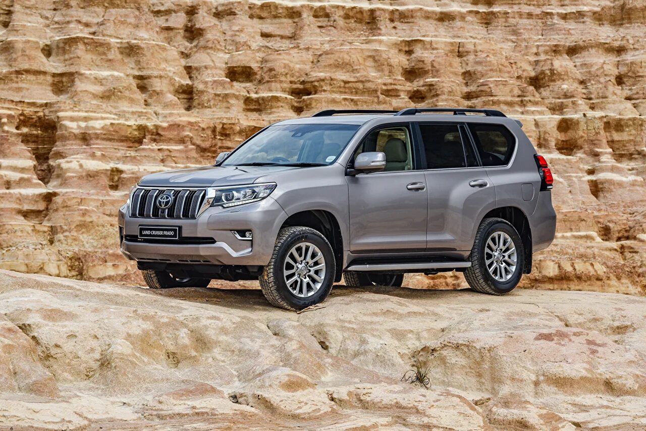 Купить ленд круизер прадо. Toyota Land Cruiser Prado 2021. Toyota Land Cruiser Prado 2020 серый. Тойота ленд Крузер Прадо 2019. Toyota Land Cruiser Prado 2017.