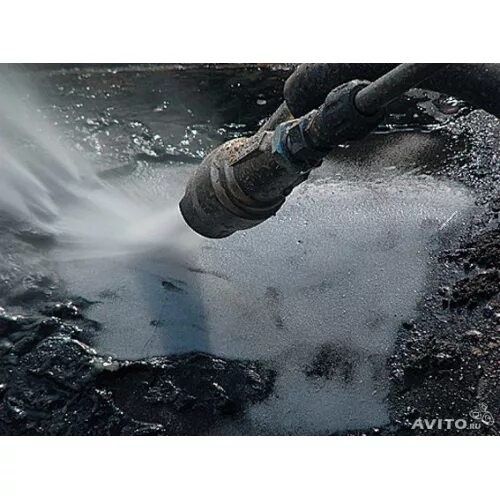 гидромеханический аппарат для прочистки труб. керхер прочистка труб канализации. чистка под давлением. гидродинамический метод прочистки канализации технология. керхер гидроструйная очистка.