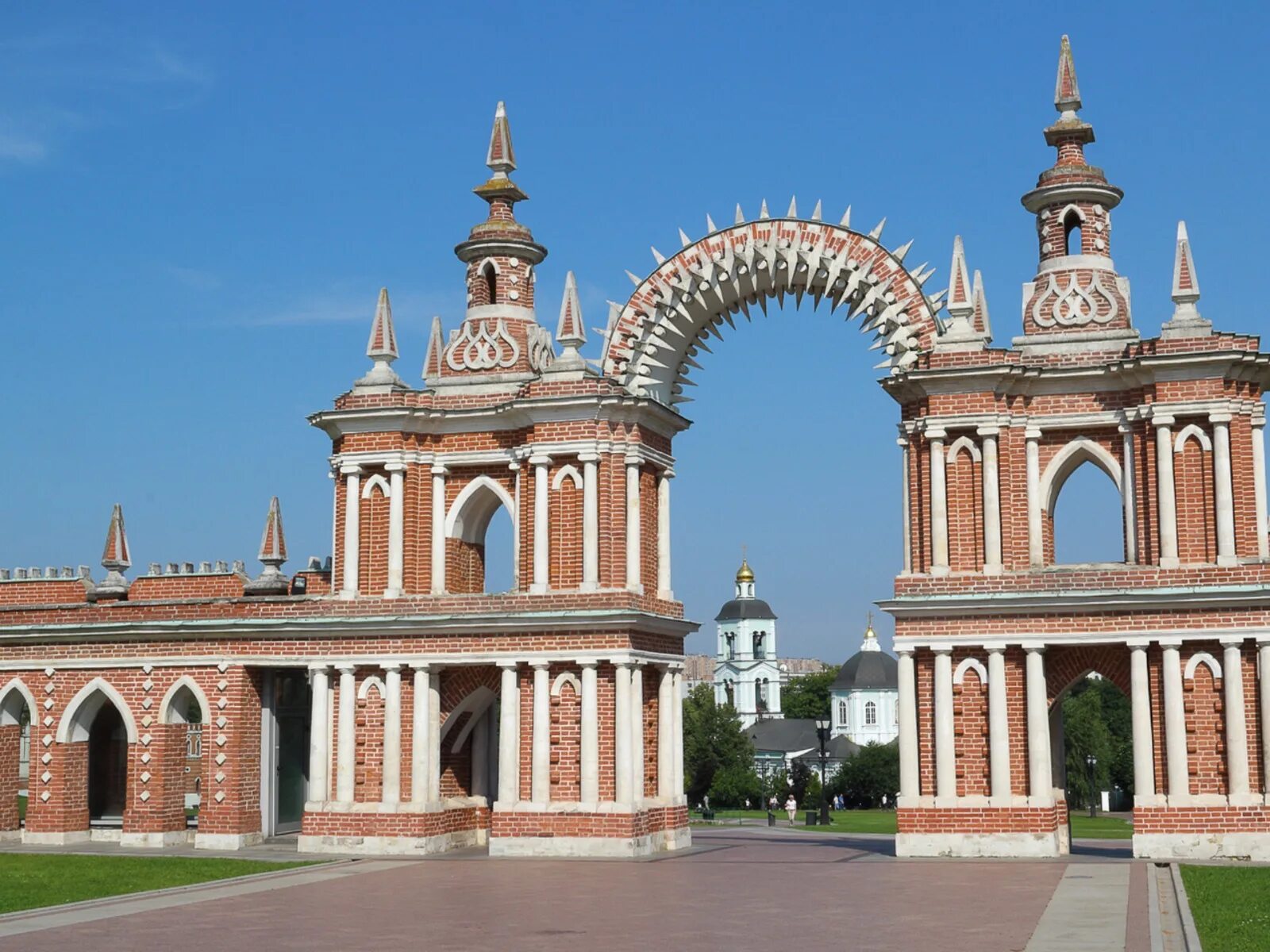 Достопримечательности парка царицыно. Царицыно музей-заповедник. Усадьба Царицыно Барокко. Царицыно (дворцово-парковый ансамбль). Архитектор Царицыно в Москве.