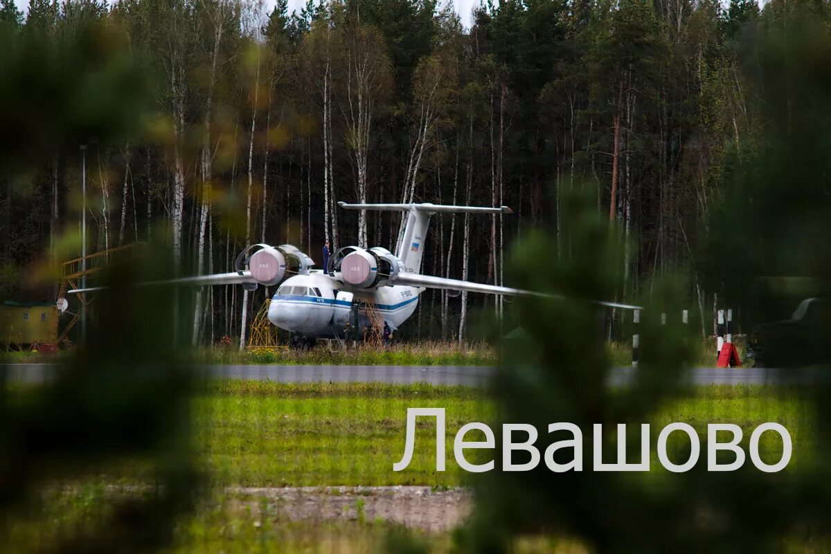 Аэродром Левашово Санкт-Петербург. Левашово аэродром военный. Аэропорт Левашово СПБ. Снимки аэропорт Левашово военные.