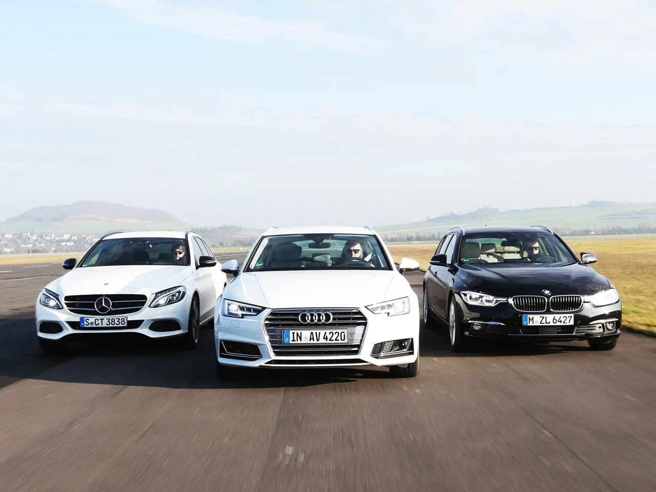 BMW,Audi,Mercedes - самые продаваемые премиальные марки 2014