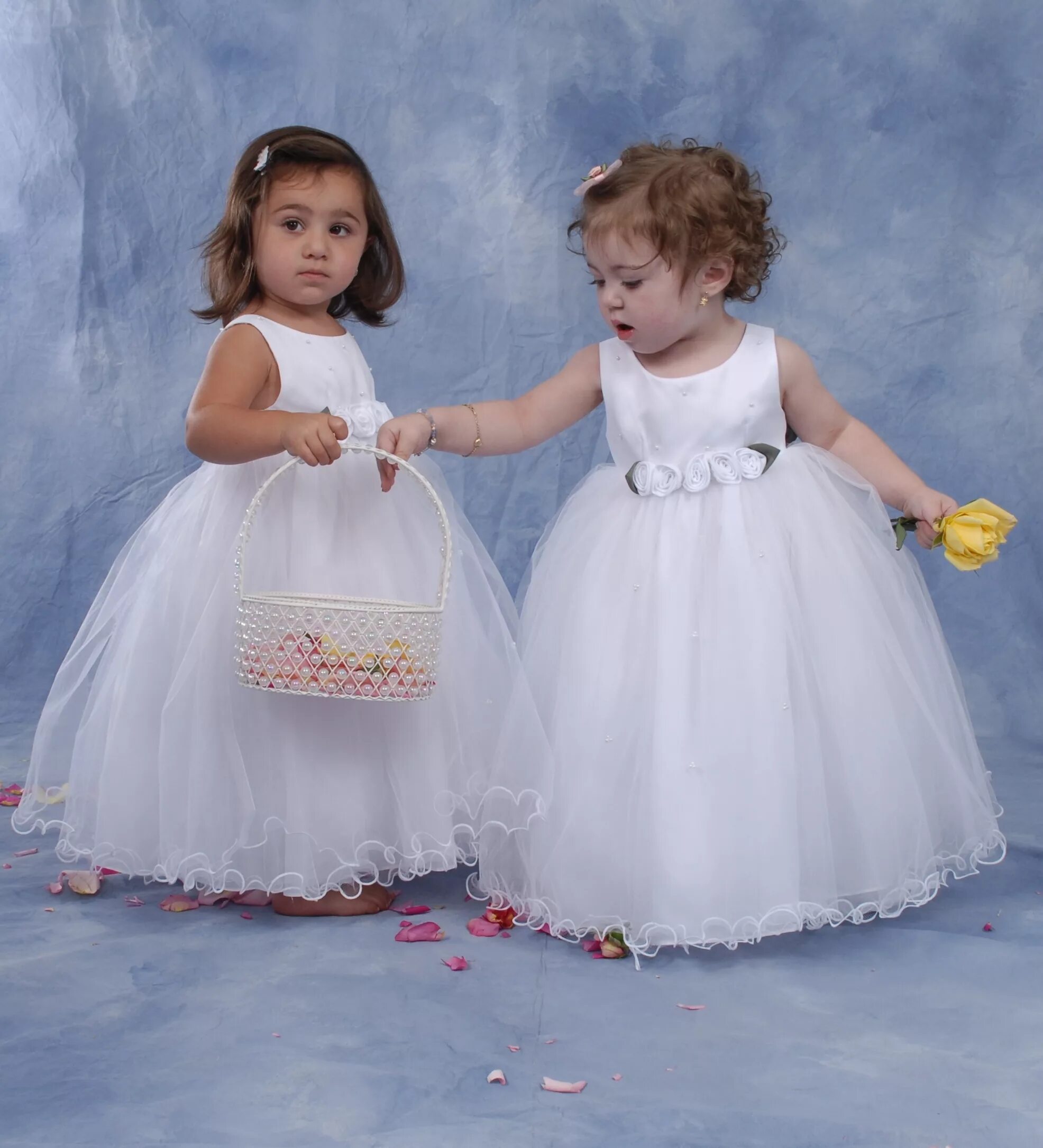 Стиль одежды на выпускной в детском саду. Нарядный мальчик в садик. Выпускной в садике наряд. Утренник в детском саду. Нарядить мальчика на елку стильно.