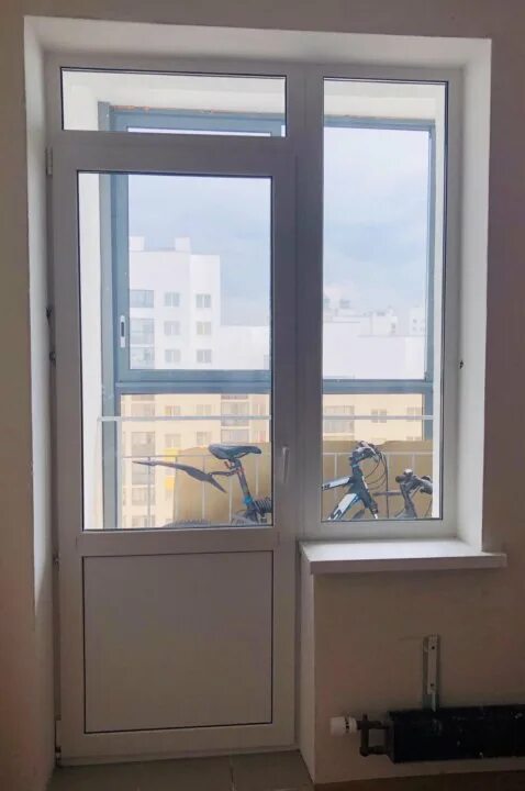 Балконный блок пвх бп в2 2100-1200 32мм. Veka дверь пвх 2100х800. Дверь пвх 800х2100 глухая. Балконный блок с глухим окном. Двери балконные пластиковые екатеринбург.