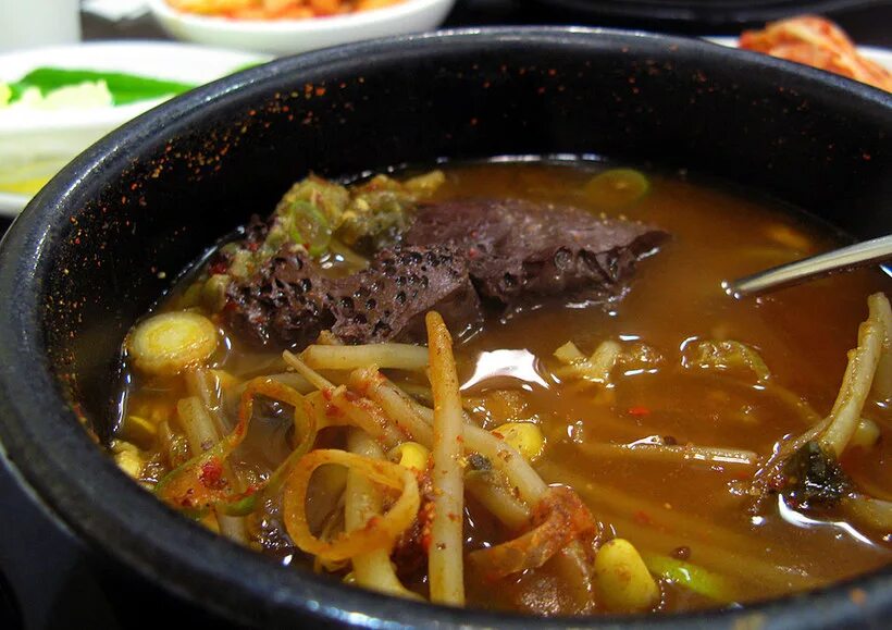 Блюдо на букву т. Блюдо чили кон карне. Говядина стир фрай китайская. Как переводится блюдо. Лобио с красной фасолью.