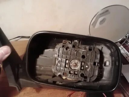Электропривод зеркального элемента