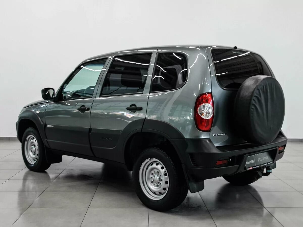 Нива шевроле 2017. Нива 2123 рестайлинг. Шевроле нива 2017 года ле+ комплектация. Нива шевроле 2017г. Шеви нива 2017 года.